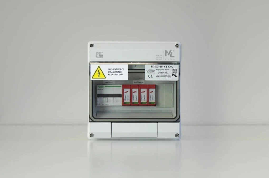 Rozdzielnica AC TYP32.1 ‑rozdzielnica elektryczna do 8kW zewnętrzna