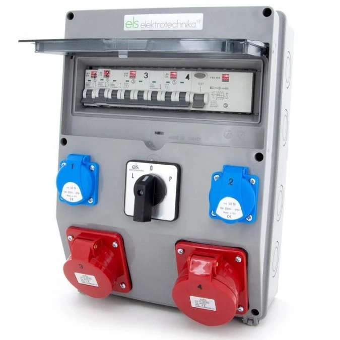 Rozdzielnia budowlana 32A/5 + 16A/5 + 2*GS 230V + zabezpieczenia + różnicówka + wyłącznik L‑0‑P, 12NO22C11C11CFLP